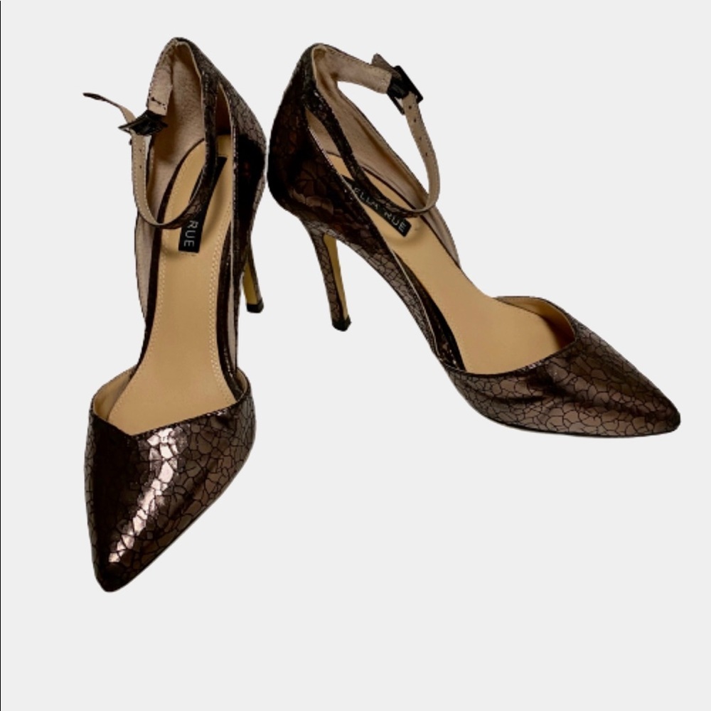 Izabella Rue faux snakeskin print heels Size 6